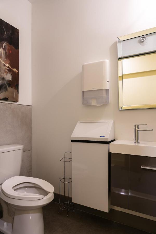 Female Dormitory Room,1005301612:JPEG